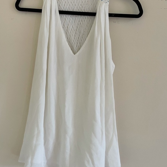 Haute Hippie Stolen Glances V-Neck Sleeveless Top - Picture 11 of 12